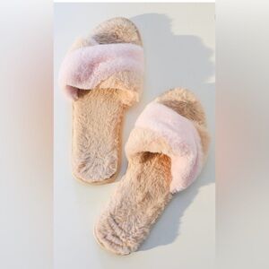 NWT L*Space Cloud Slippers XS/S